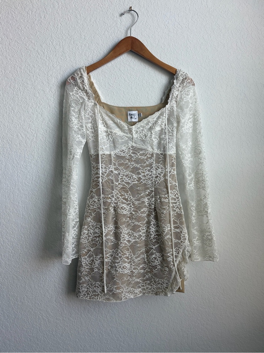Princess Polly 4 Cream Lace Long Sleeve fitted Slip Dress